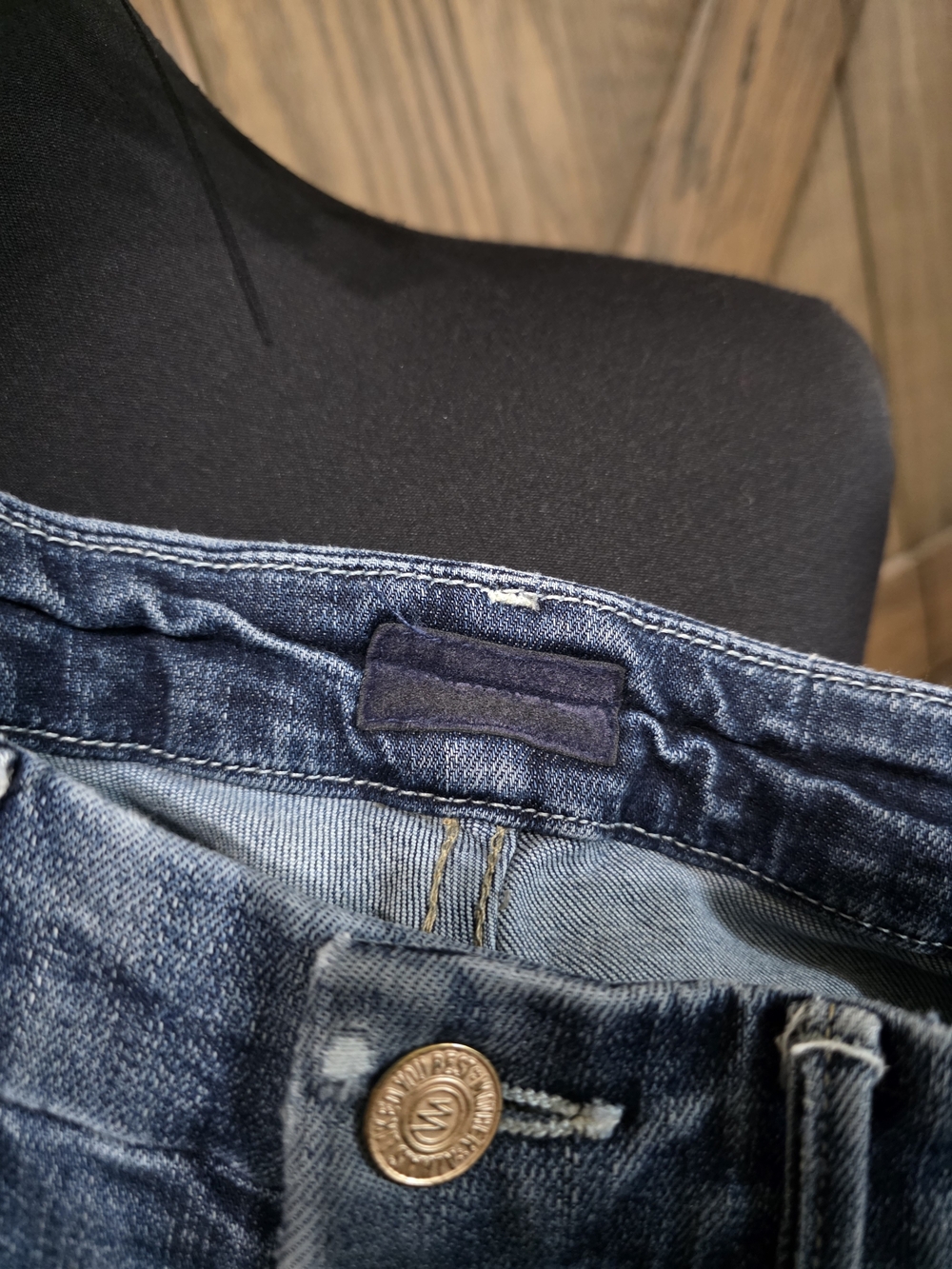 MOTHER Skinny Distressed Blue Jeans - Picture 3 of 5